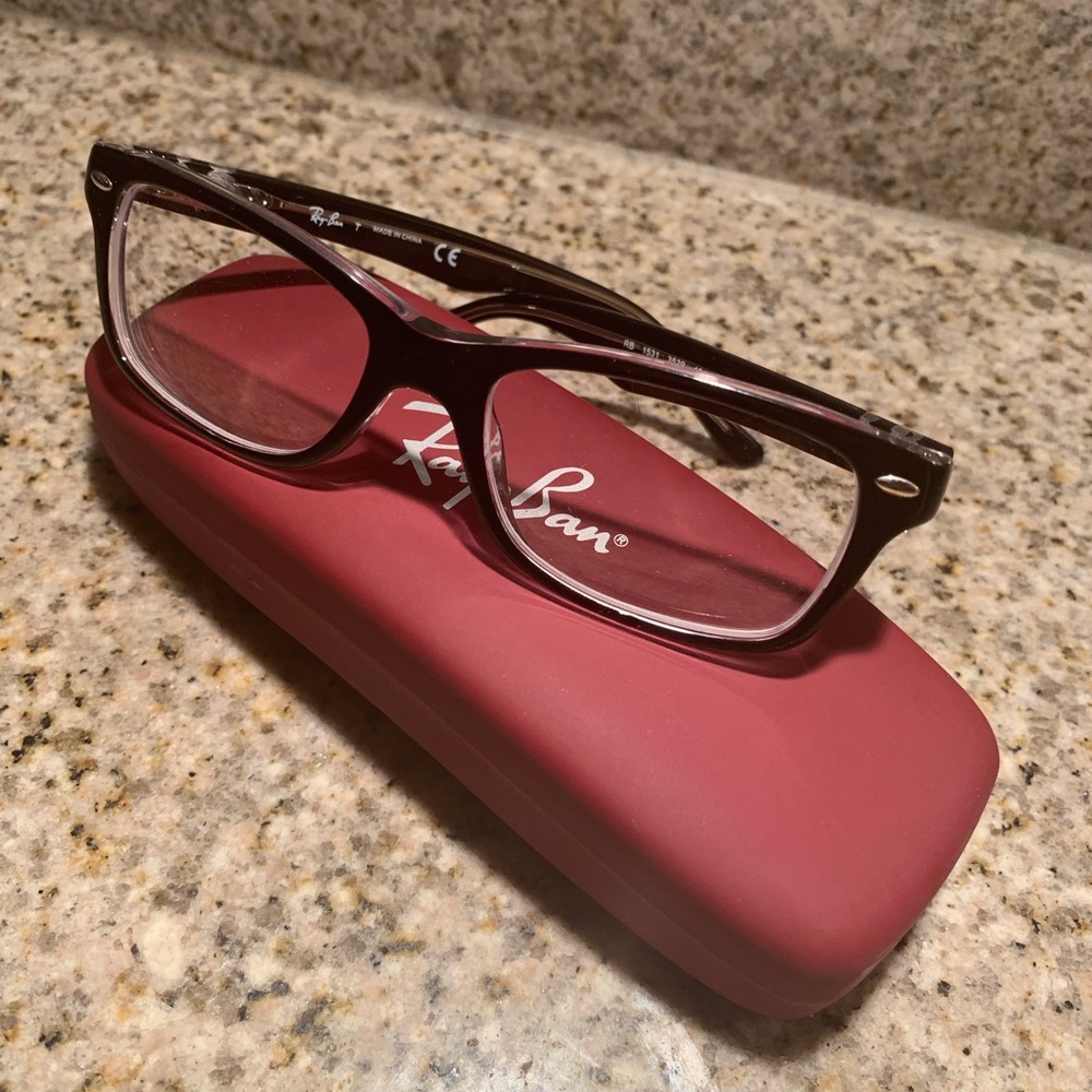 RAY-BAN BLACK PLASTIC OPHTHALMIC GLASSES RB 1531🤓
